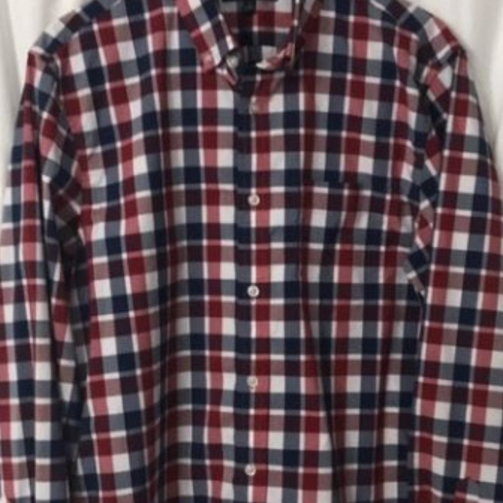 Banana Republic Iron Free Button Down Size Large